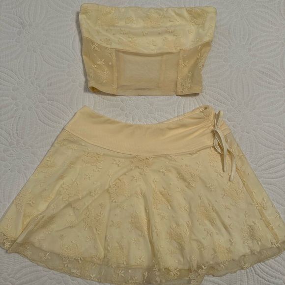 Beginning Boutique Yellow Floral Mini Skirt Set - Picture 1 of 3